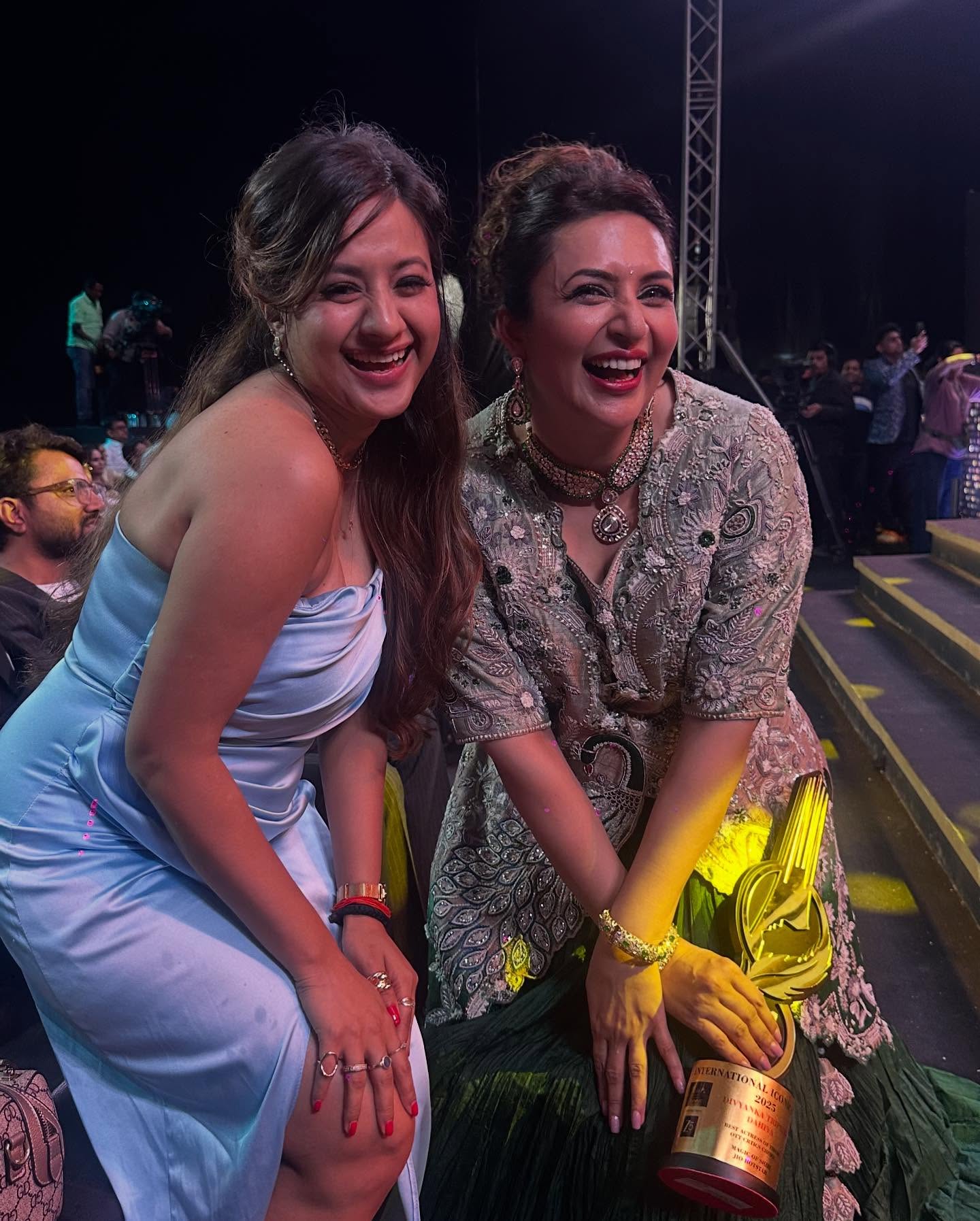 Nikita Rajput with Divyanka Tripathi at International Icon Awards 2025
